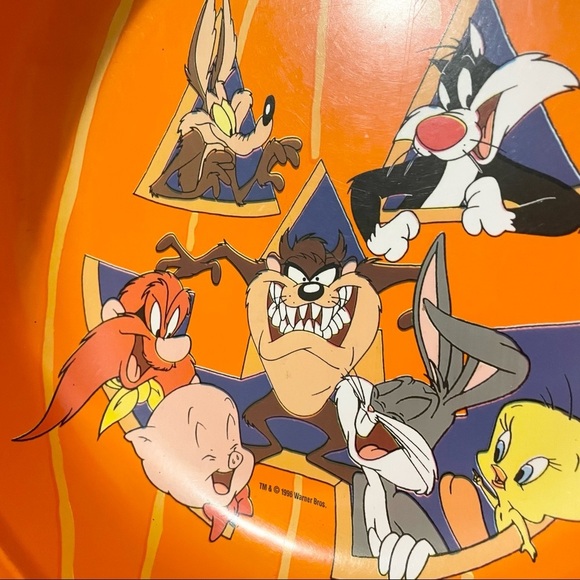 Vintage 1996 Looney Tunes Halloween bowl - Picture 3 of 11